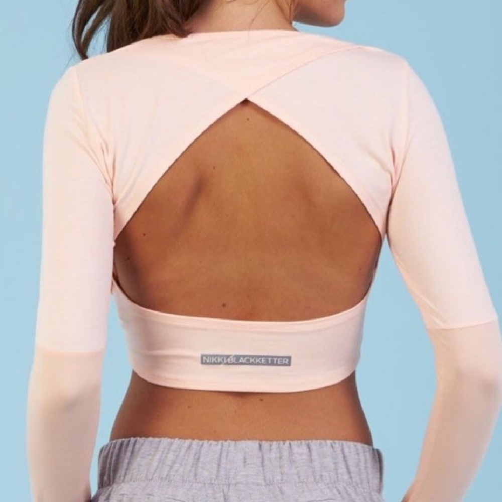 Gymshark Nikki B season 2 crop
